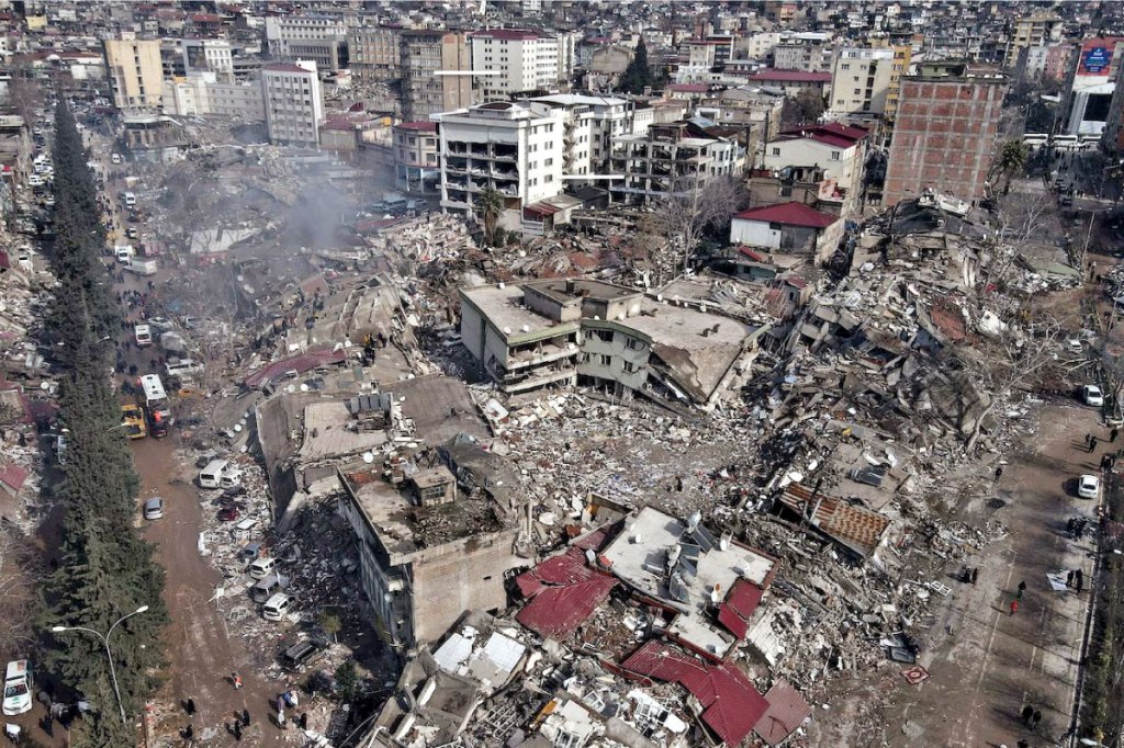 Right: Destroyed city after an earthquake in Kahramanmaras. 